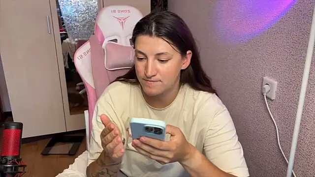 Snapshot of Katrin__kiss chatting on July 6, 2026, 3:47 pm Katrin kiss online show from July 6, 2026, 3:47 pm