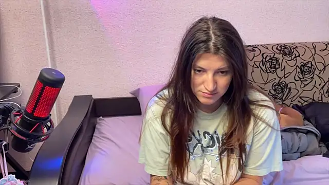 Katrin  kiss online show from May 31, 2026, 3:40 pm