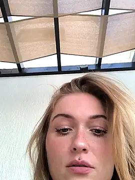 Goldloeckchen159 online show from October 29, 2025, 2:27 pm