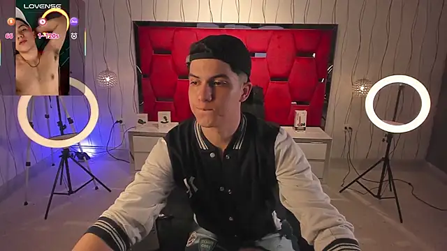 Brat  online show from December 15, 2025, 7:52 pm