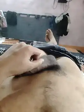 Snapshot of Veer555 chatting on March 1, 2025, 4:47 am Veer555 online show from March 1, 2025, 4:47 am