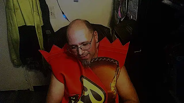 KrazyLegz online show from November 1, 2025, 2:51 am