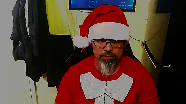 Snapshot of KrazyLegz chatting on December 24, 2024, 8:05 pm KrazyLegz online show from December 24, 2024, 8:05 pm