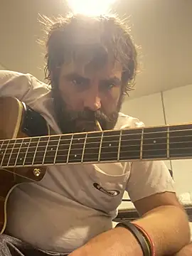 Snapshot of bigJohnson223 chatting on November 20, 2025, 5:30 am bigJohnson223 online show from November 20, 2025, 5:30 am