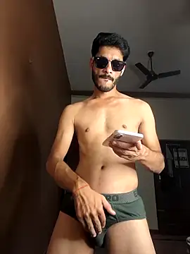 Snapshot of Palyboy426 chatting on September 22, 2025, 1:28 pm Palyboy426 online show from September 22, 2025, 1:28 pm