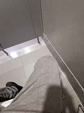 johny 69dxh online show from January 6, 2025, 11:29 am