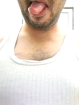 Snapshot of johny_69d@xh chatting on December 15, 2025, 7:03 am johny 69dxh online show from December 15, 2025, 7:03 am