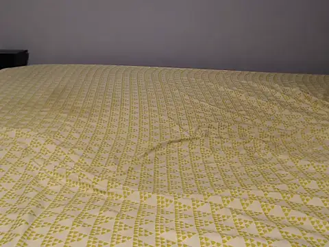 Gweneve online show from November 29, 2025, 8:14 am