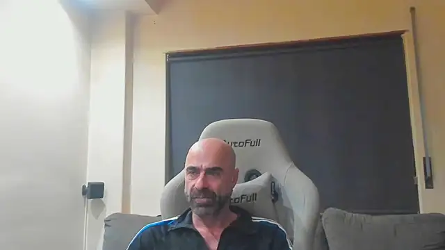 Snapshot of Bicopflirt chatting on February 7, 2026, 1:46 am Bicopflirt online show from February 7, 2026, 1:46 am