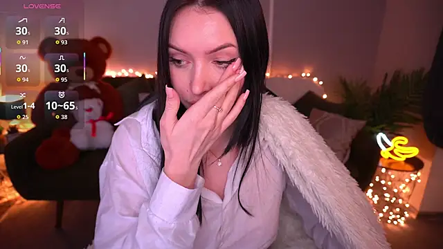 MilaSecrett online show from February 2, 2026, 3:00 pm