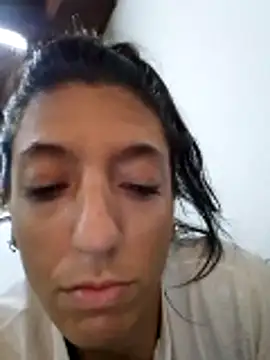 Snapshot of gala2 chatting on November 7, 2025, 4:22 pm gala2 online show from November 7, 2025, 4:22 pm