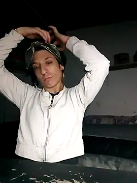 Snapshot of gala2 chatting on September 27, 2025, 9:48 am gala2 online show from September 27, 2025, 9:48 am