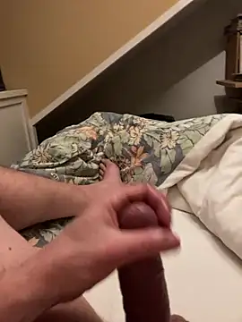 LivingLegend1978 online show from February 10, 2026, 11:15 pm