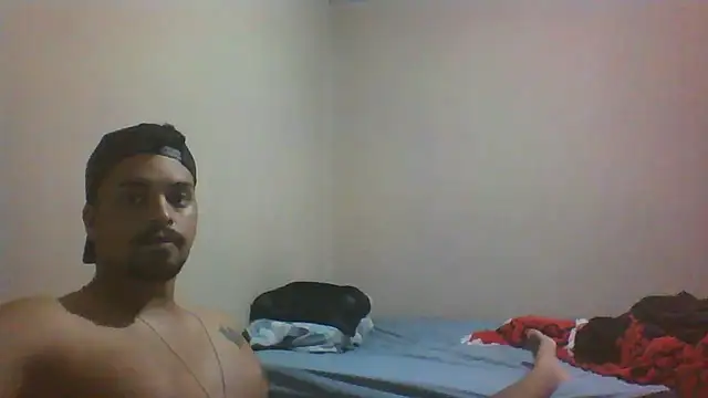 Snapshot of Xcumshot33 chatting on November 25, 2025, 2:45 am Xcumshot33 online show from November 25, 2025, 2:45 am