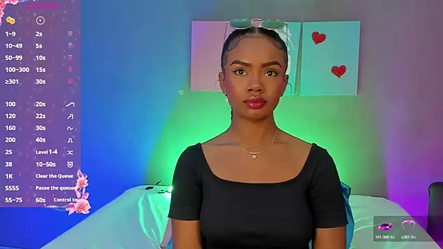 Snapshot of EmmaSmith06 chatting on November 19, 2025, 5:24 pm EmmaSmith06 online show from November 19, 2025, 5:24 pm