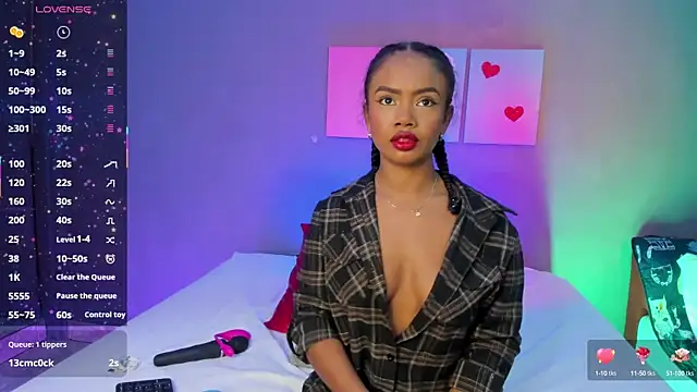 Snapshot of EmmaSmith06 chatting on September 9, 2025, 5:22 pm EmmaSmith06 online show from September 9, 2025, 5:22 pm