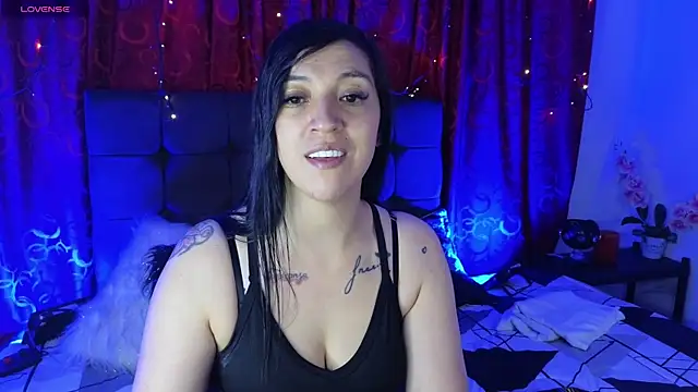 Snapshot of Majuu__ chatting on November 4, 2025, 11:47 am Majuu online show from November 4, 2025, 11:47 am