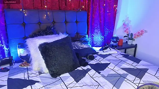 Snapshot of Majuu__ chatting on October 29, 2025, 11:42 am Majuu online show from October 29, 2025, 11:42 am