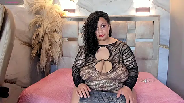 Danielaa a online show from April 17, 2026, 11:29 pm