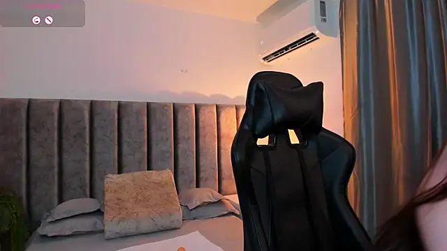 SamanthaSmithx online show from November 29, 2025, 12:00 am