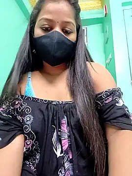 Snapshot of Monalisa_Singh chatting on October 15, 2025, 5:10 pm Monalisa Singh online show from October 15, 2025, 5:10 pm