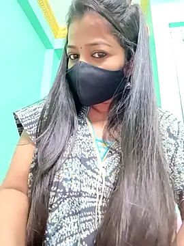 Snapshot of Monalisa_Singh chatting on October 8, 2025, 5:24 pm Monalisa Singh online show from October 8, 2025, 5:24 pm