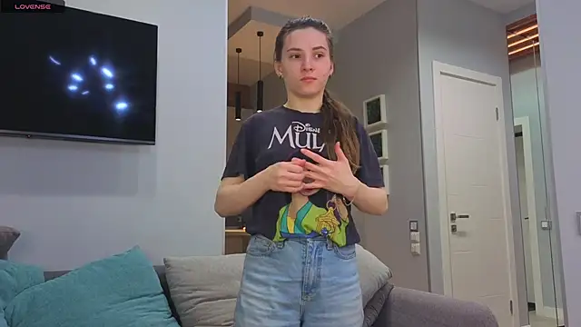 Snapshot of DonnaBurkee chatting on November 9, 2025, 4:38 am DonnaBurkee online show from November 9, 2025, 4:38 am