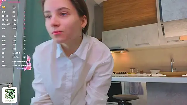 DonnaBurkee online show from December 19, 2025, 4:38 am