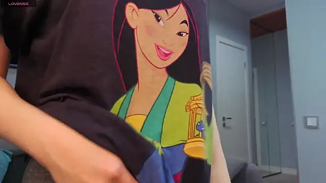 Snapshot of DonnaBurkee chatting on November 5, 2025, 4:15 am DonnaBurkee online show from November 5, 2025, 4:15 am