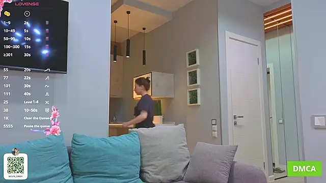 Snapshot of DonnaBurkee chatting on October 30, 2025, 5:06 am DonnaBurkee online show from October 30, 2025, 5:06 am