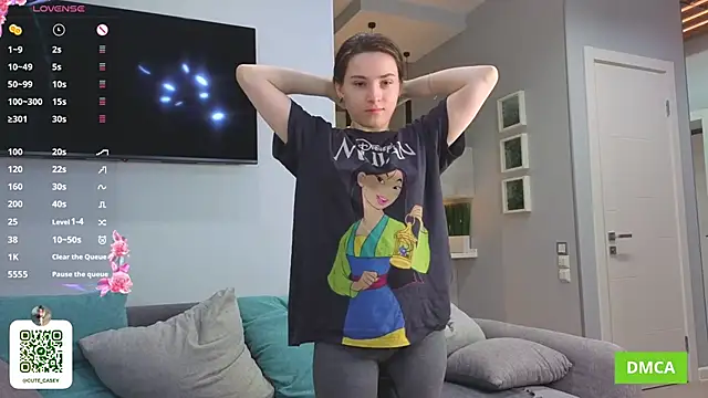 Snapshot of DonnaBurkee chatting on November 19, 2025, 4:12 am DonnaBurkee online show from November 19, 2025, 4:12 am