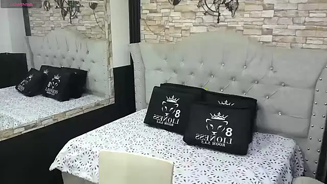 Snapshot of sia_cavad chatting on March 20, 2025, 12:32 pm sia cavad online show from March 20, 2025, 12:32 pm