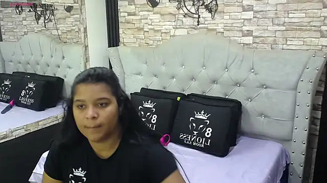 Snapshot of sia_cavad chatting on March 11, 2025, 12:28 pm sia cavad online show from March 11, 2025, 12:28 pm