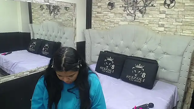 Snapshot of sia_cavad chatting on November 22, 2025, 12:15 pm sia cavad online show from November 22, 2025, 12:15 pm