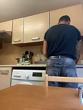 Yourhotboy 42 online show from February 7, 2025, 2:15 pm