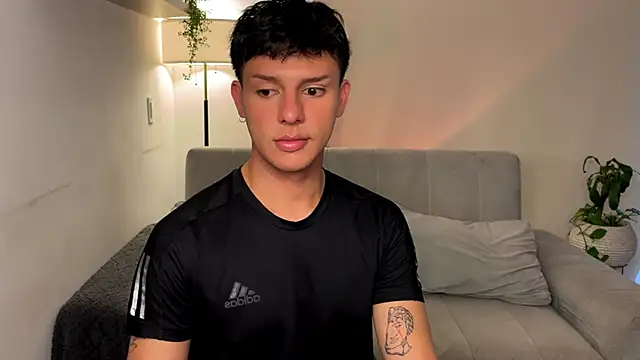 Alexxblue online show from November 20, 2025, 9:36 pm