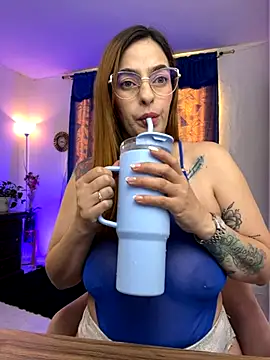 Snapshot of Alessandra_Schmoll chatting on November 20, 2025, 1:12 pm Alessandra Schmoll online show from November 20, 2025, 1:12 pm