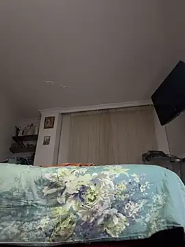 Snapshot of Nicolds14 chatting on April 7, 2026, 12:23 am Nicolds14 online show from April 7, 2026, 12:23 am