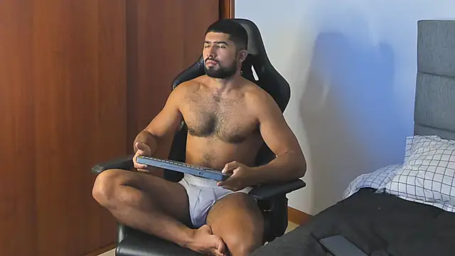 ethaanjones online show from September 19, 2025, 7:51 pm