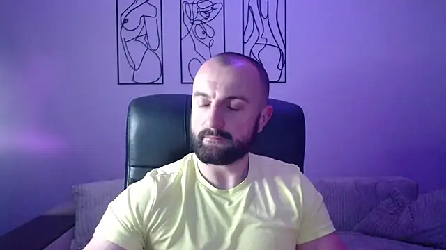 Snapshot of brindlefly6969 chatting on December 2, 2025, 11:45 am brindlefly6969 online show from December 2, 2025, 11:45 am