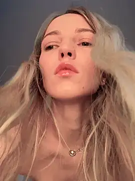 Snapshot of Adelina0001 chatting on February 2, 2026, 2:32 am Adelina0001 online show from February 2, 2026, 2:32 am