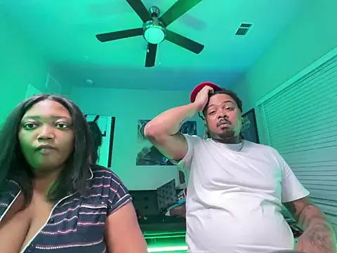 4EVAGLACIERS online show from March 4, 2026, 6:21 am