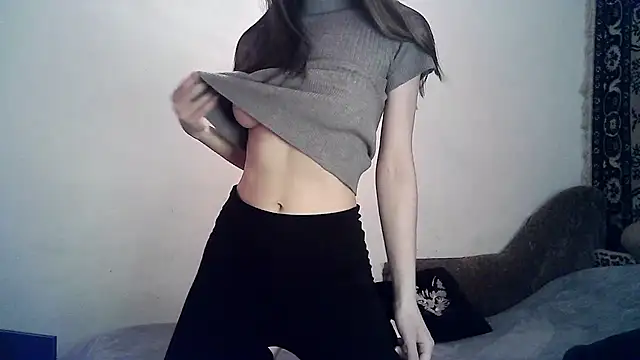 ElizaSwon online show from March 6, 2025, 4:17 pm