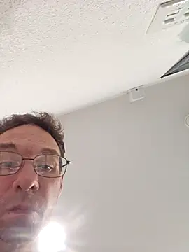 Snapshot of Iliketocooksquirt25 chatting on November 26, 2025, 10:32 pm Iliketocooksquirt25 online show from November 26, 2025, 10:32 pm