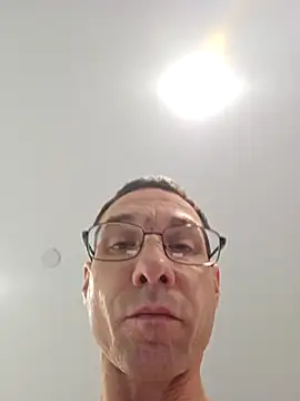 Iliketocooksquirt25 online show from April 4, 2026, 7:09 pm