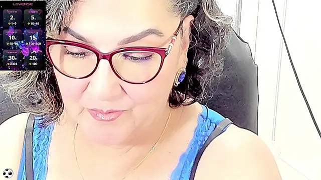 Snapshot of cataleya_mom chatting on July 13, 2026, 2:00 am cataleya mom online show from July 13, 2026, 2:00 am