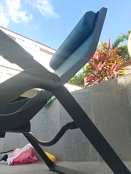 Snapshot of lady_charlyne chatting on February 3, 2025, 8:35 pm lady charlyne online show from February 3, 2025, 8:35 pm