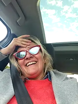 Snapshot of lady_charlyne chatting on February 19, 2025, 3:16 pm lady charlyne online show from February 19, 2025, 3:16 pm