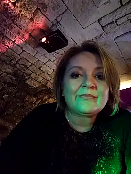 lady charlyne online show from April 3, 2026, 7:42 pm