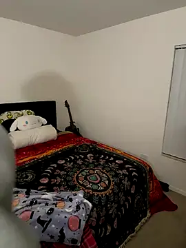 Snapshot of ketarisenup chatting on November 17, 2025, 12:47 am ketarisenup online show from November 17, 2025, 12:47 am